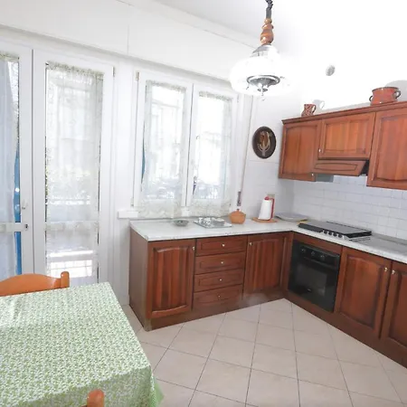 Apartment L'ibisco Di Fiorella Viareggio
