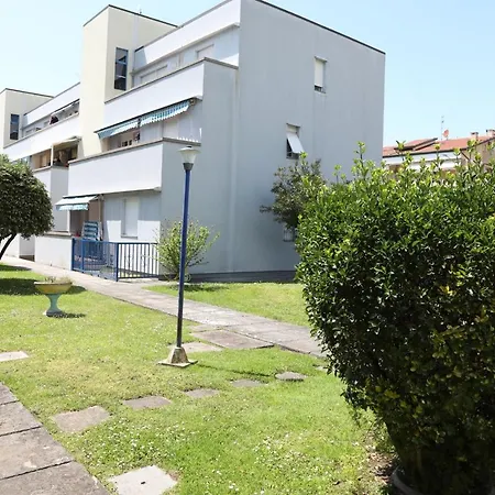 L'ibisco Di Fiorella * Viareggio